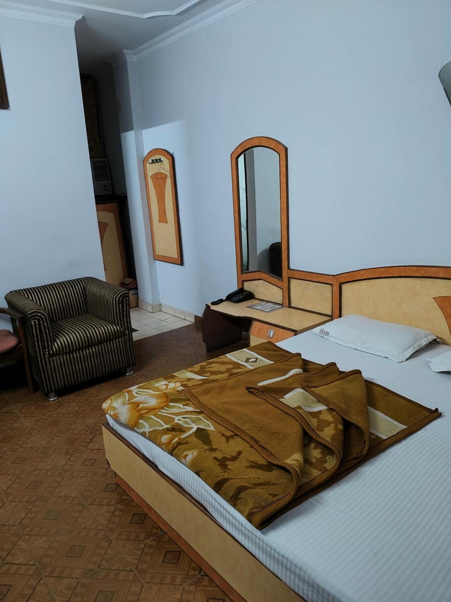 Hotel Yatri International Nové Dillí Pokoj fotografie