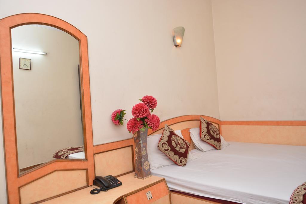 Hotel Yatri International Nové Dillí Exteriér fotografie